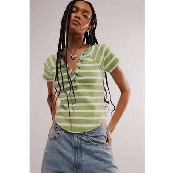 WE THE FREE Petal Pusher Tee Top Green Striped Ribbed Knit Cropped - Picture 3 of 9